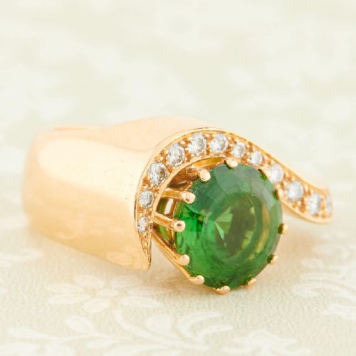 18CT GOLD GREEN TOURMALINE DIAMOND COCKTAIL RING 1960S - ADDITIONAL PHOTO 2