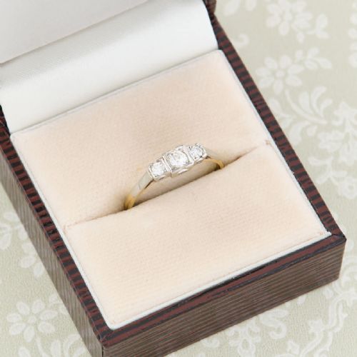 ART DECO 18CT GOLD 3 STONE DIAMOND RING - ADDITIONAL PHOTO 8