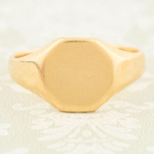 18ct gold octagonal signet ring - CATEGORY: ANTIQUE JEWELLERY - DATED 1920