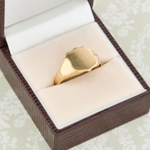 18CT GOLD SHIELD SIGNET FACE RING - ADDITIONAL PHOTO 8
