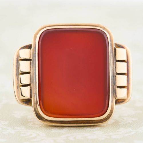 14ct gold large carnelian signet ring - CATEGORY: ANTIQUE JEWELLERY - DATED 1950