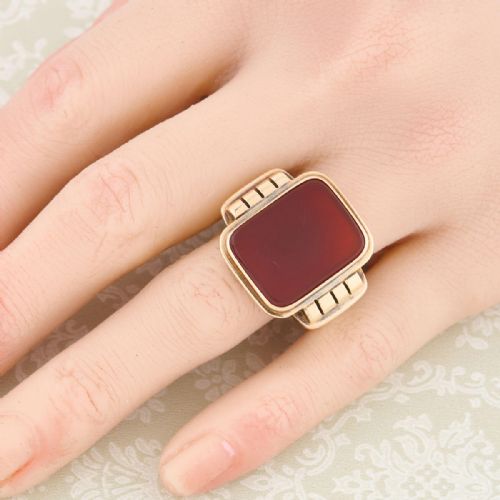 14CT GOLD LARGE CARNELIAN SIGNET RING - ADDITIONAL PHOTO 1