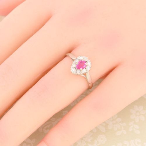 18CT WHITE GOLD PEAR RUBY DIAMOND CLUSTER RING - ADDITIONAL PHOTO 1