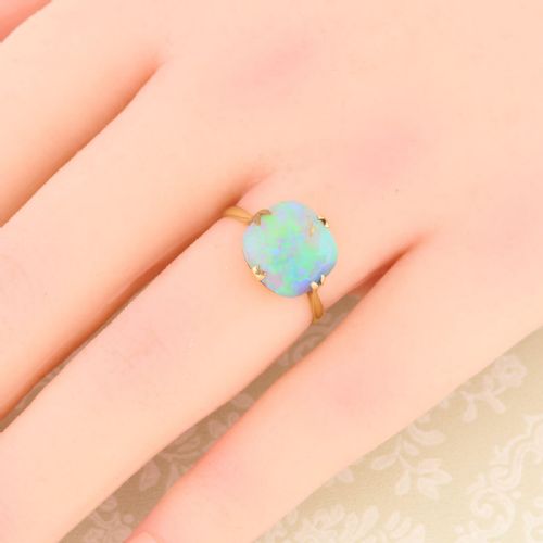 18ct Gold Crystal Opal Ring