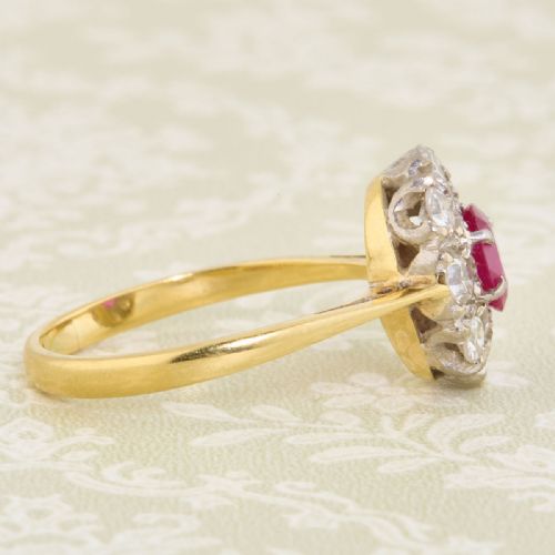 18CT GOLD RUBY DIAMOND CLUSTER RING 1950S - ADDITIONAL PHOTO 3