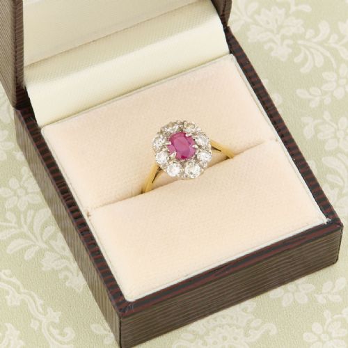 18CT GOLD RUBY DIAMOND CLUSTER RING 1950S - ADDITIONAL PHOTO 7