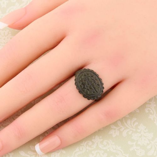 LATE MEDIEVAL BRONZE SIGNET RING WITH WAVES - ADDITIONAL PHOTO 1