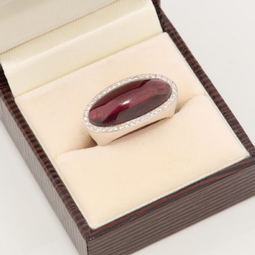 1960S 18CT WHITE GOLD GARNET AND DIAMOND CLUSTER RING - ADDITIONAL PHOTO 6