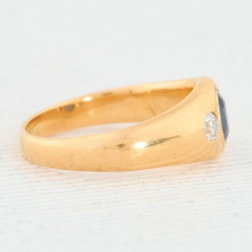 18CT GOLD SAPPHIRE AND DIAMOND GYPSY RING - ADDITIONAL PHOTO 3