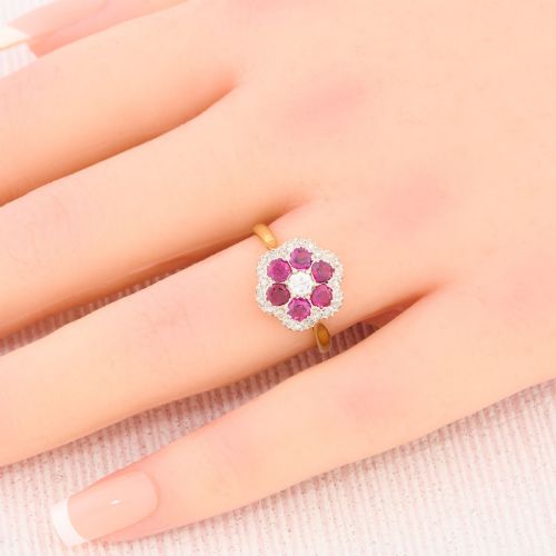 18CT GOLD RUBY DIAMOND FLORAL CLUSTER RING - ADDITIONAL PHOTO 1
