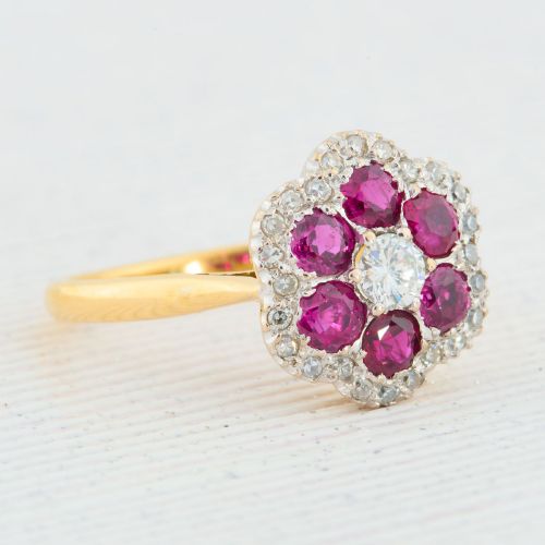 18CT GOLD RUBY DIAMOND FLORAL CLUSTER RING - ADDITIONAL PHOTO 2