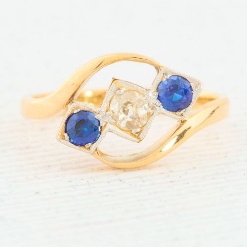 ART DECO 18CT GOLD SAPPHIRE DIAMOND DRESS RING
