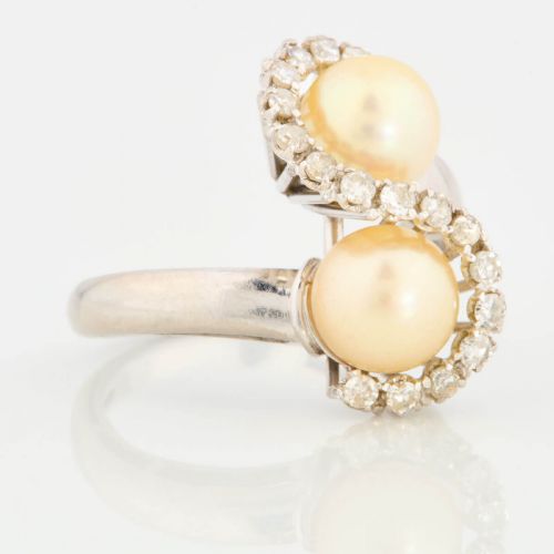 18CT WHITE GOLD PEARL AND DIAMOND SWIRL COCKTAIL RING - ADDITIONAL PHOTO 2