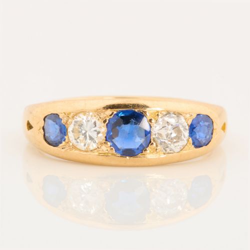 18CT GOLD SAPPHIRE DIAMOND 5 STONE BOAT RING