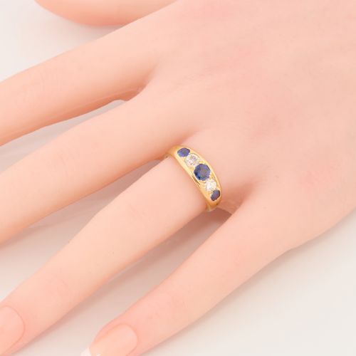18CT GOLD SAPPHIRE DIAMOND 5 STONE BOAT RING - ADDITIONAL PHOTO 1