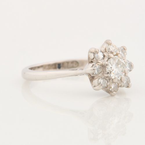 18CT WHITE GOLD DIAMOND DAISY CLUSTER RING 065 CARAT - ADDITIONAL PHOTO 2
