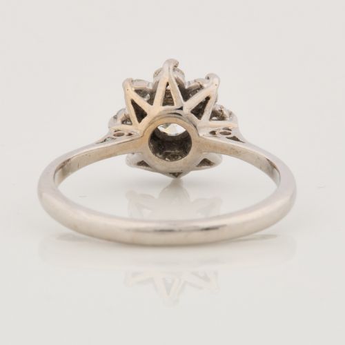 18CT WHITE GOLD DIAMOND DAISY CLUSTER RING 065 CARAT - ADDITIONAL PHOTO 4