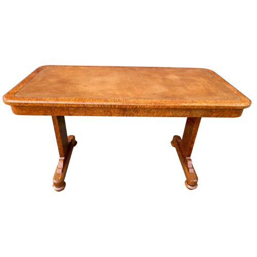 19TH CENTURY WRITING TABLE OR LIBRARY TABLE VENEERED IN HIGHLY FIGURED AMBOYNA - ADDITIONAL PHOTO 3