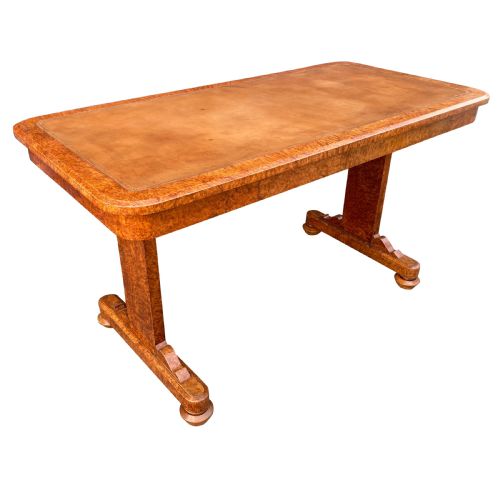 19TH CENTURY WRITING TABLE OR LIBRARY TABLE VENEERED IN HIGHLY FIGURED AMBOYNA - ADDITIONAL PHOTO 5
