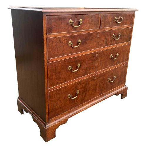 GEORGE III MAHOGANY CHEST OF DRAWERS WITH HIGHLY FIGURED VENEERS ORIGINAL HANDLES WORKING LOCKS - ADDITIONAL PHOTO 3