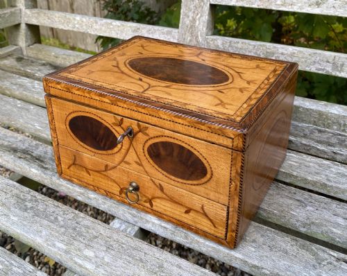 RARE GEORGIAN HAREWOOD MARQUETRY BOX C 1800 - ADDITIONAL PHOTO 7