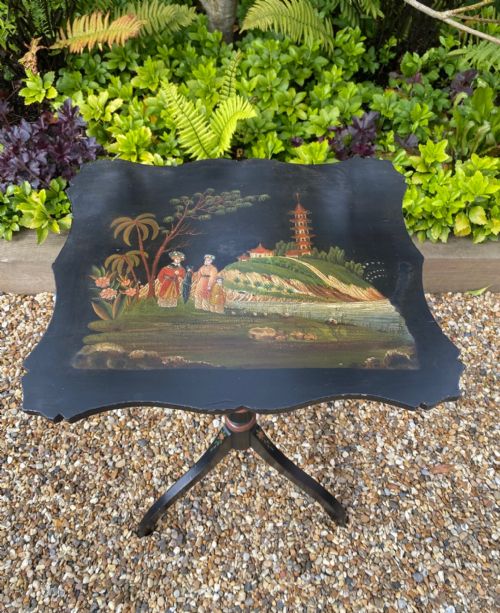19TH CENTURY ORIENTAL CHINOISERIE LACQUERED TRIPOD SIDE TABLE - ADDITIONAL PHOTO 1