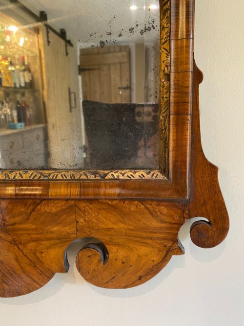 GEORGIAN GEORGE II WALNUT GILT MIRROR - ADDITIONAL PHOTO 1