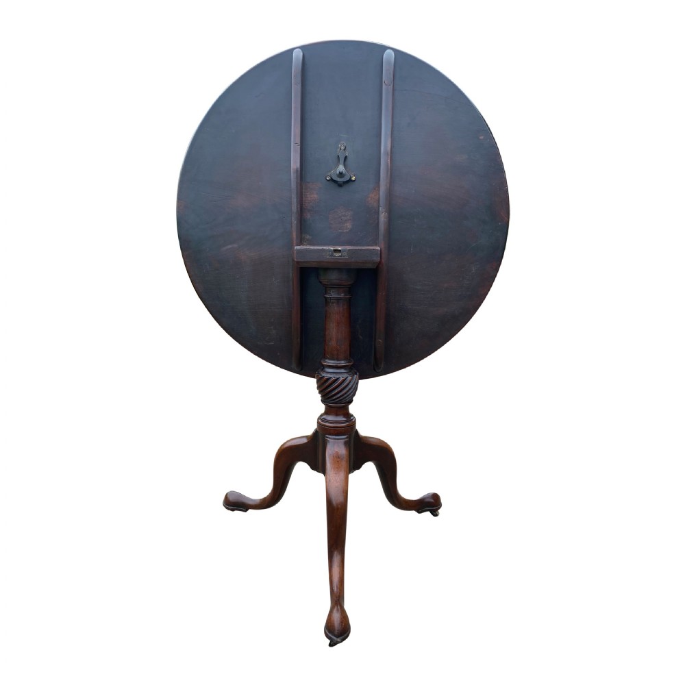 Georgian Solid Mahogany Tripod Tilt Top Circular Side Table / Supper Table View III
