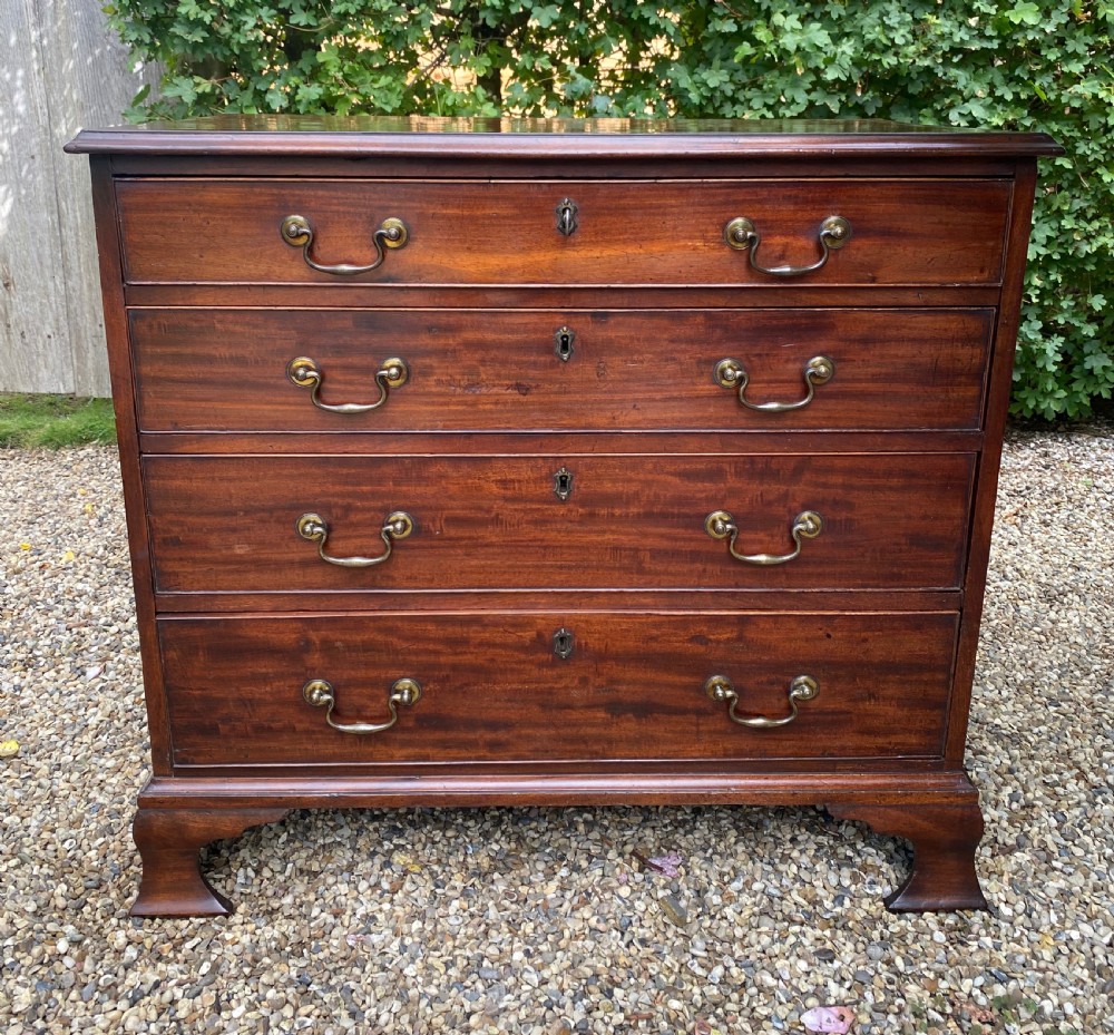 Georgian Solid Mahogany Chest Of Drawers Of Small Proportions With Ogee Feet & Swan Neck Handles View VII