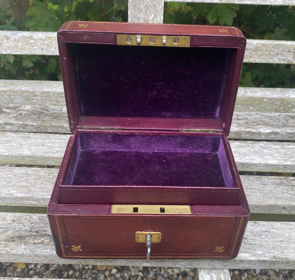 Small 19th Century Leather Bound Jewellery Box Or Key Box View III