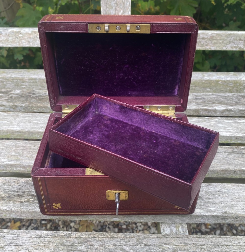 Small 19th Century Leather Bound Jewellery Box Or Key Box View VII