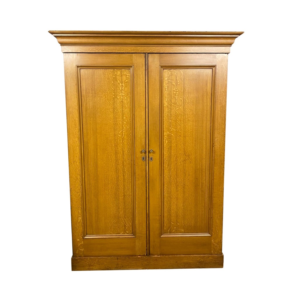 19th Century Compactum Wardrobe With Original Scumble Faux Oak Paintwork