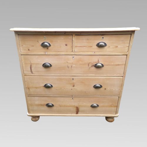 Charming Antique 19th Century Victorian Pine Chest of Drawers