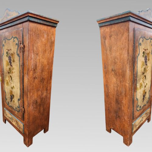 FABULOUS ANTIQUE ITALIAN POLYCHROME PAINTED WARDROBE OR BEDROOM STORAGE CUPBOARD - ADDITIONAL PHOTO 2