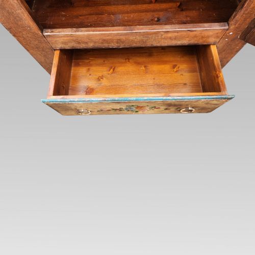 FABULOUS ANTIQUE ITALIAN POLYCHROME PAINTED WARDROBE OR BEDROOM STORAGE CUPBOARD - ADDITIONAL PHOTO 3