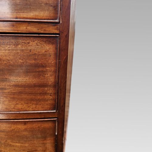 FABULOUS ANTIQUE VICTORIAN MAHOGANY CHEST OF DRAWERS BOW FRONT TURNED HANDLES - ADDITIONAL PHOTO 9