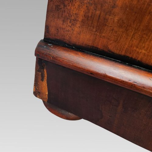 FABULOUS ANTIQUE VICTORIAN MAHOGANY CHEST OF DRAWERS W TURNED KNOB HANDLES - ADDITIONAL PHOTO 11