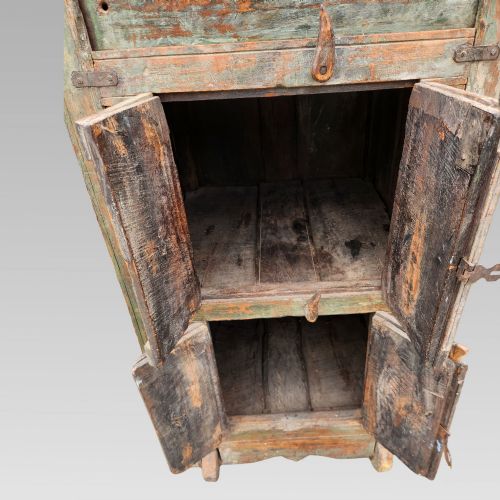 FABULOUS ANTIQUE INDIAN ALMIRAH DAMCHIYA TEAK DOWRY CHEST STORAGE CUPBOARD - ADDITIONAL PHOTO 3