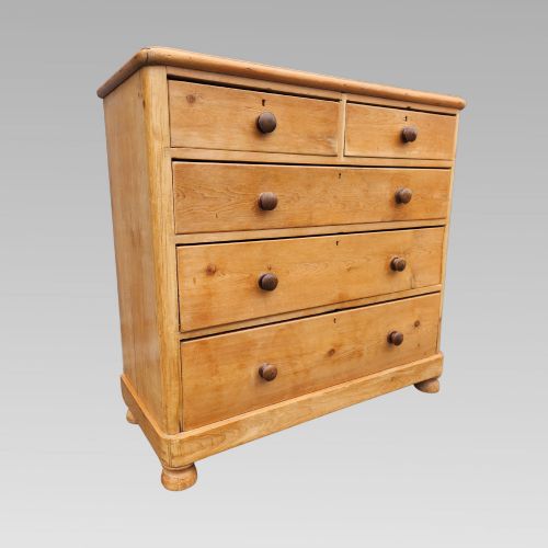 Exceptional Antique 19th Century Victorian Pine Chest of Drawers