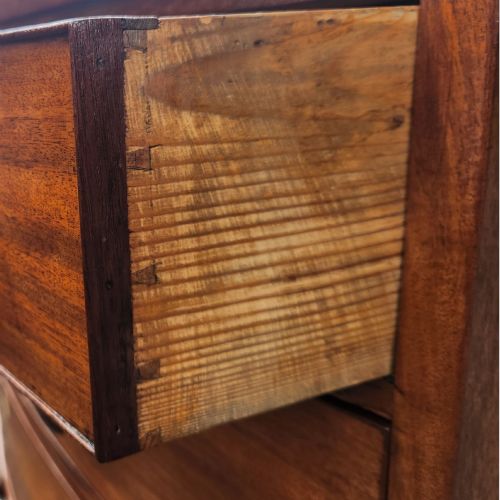 FABULOUS ANTIQUE VICTORIAN FLAME MAHOGANY BOW FRONT CHEST OF DRAWERS - ADDITIONAL PHOTO 7