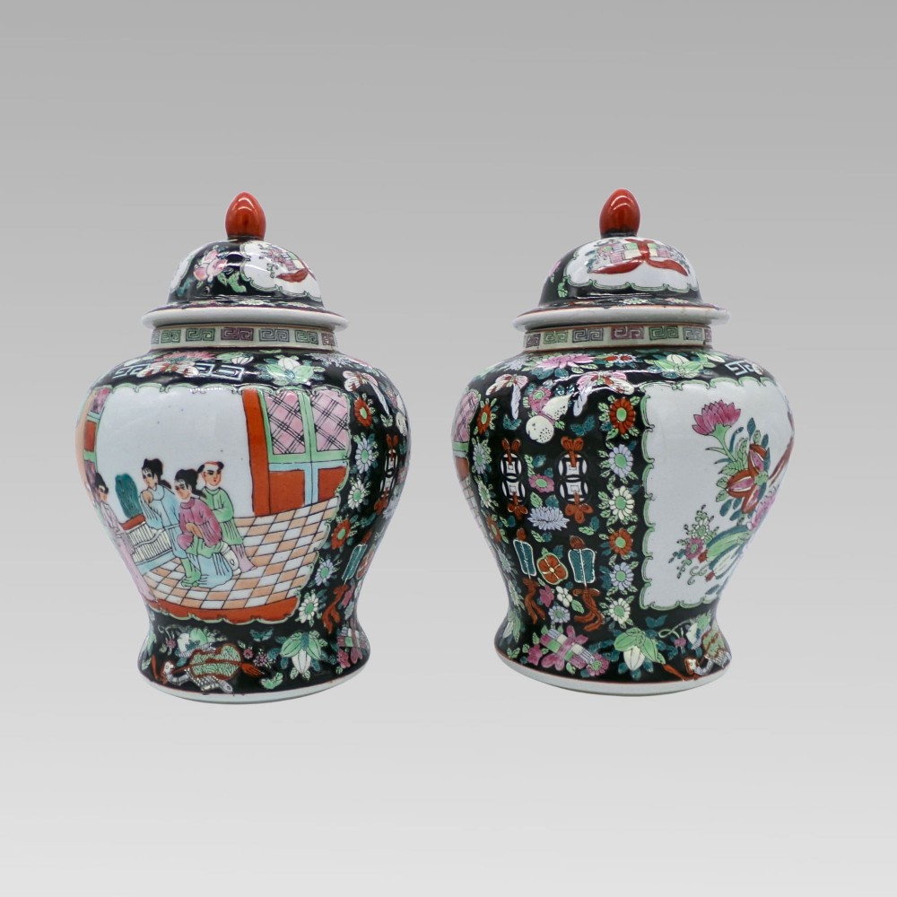 Stunning Chinese Famille Noir Oriental Hand Painted Lidded Ginger Spice Jar Urns View II