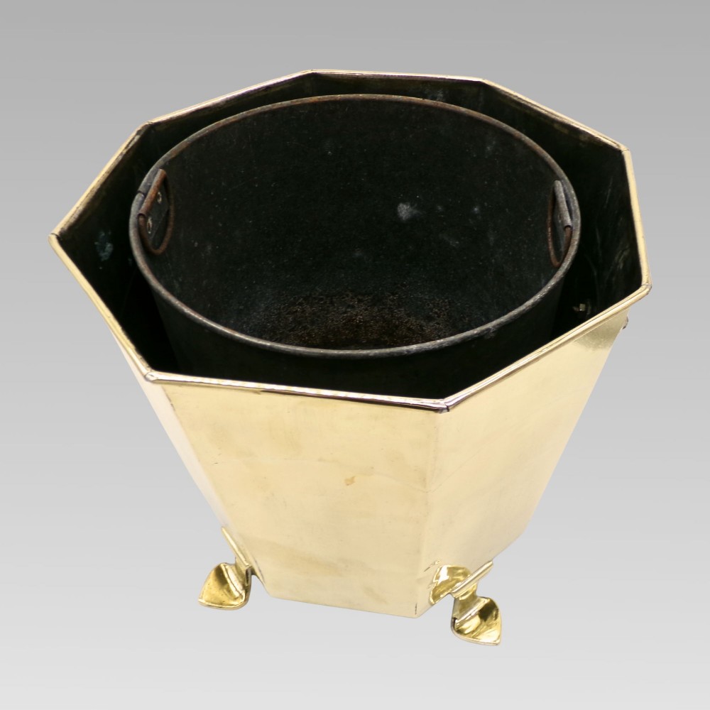 Stunning Antique Edwardian Polished Brass Coal Scuttle Bucket, Log Bin Inc Liner View VI
