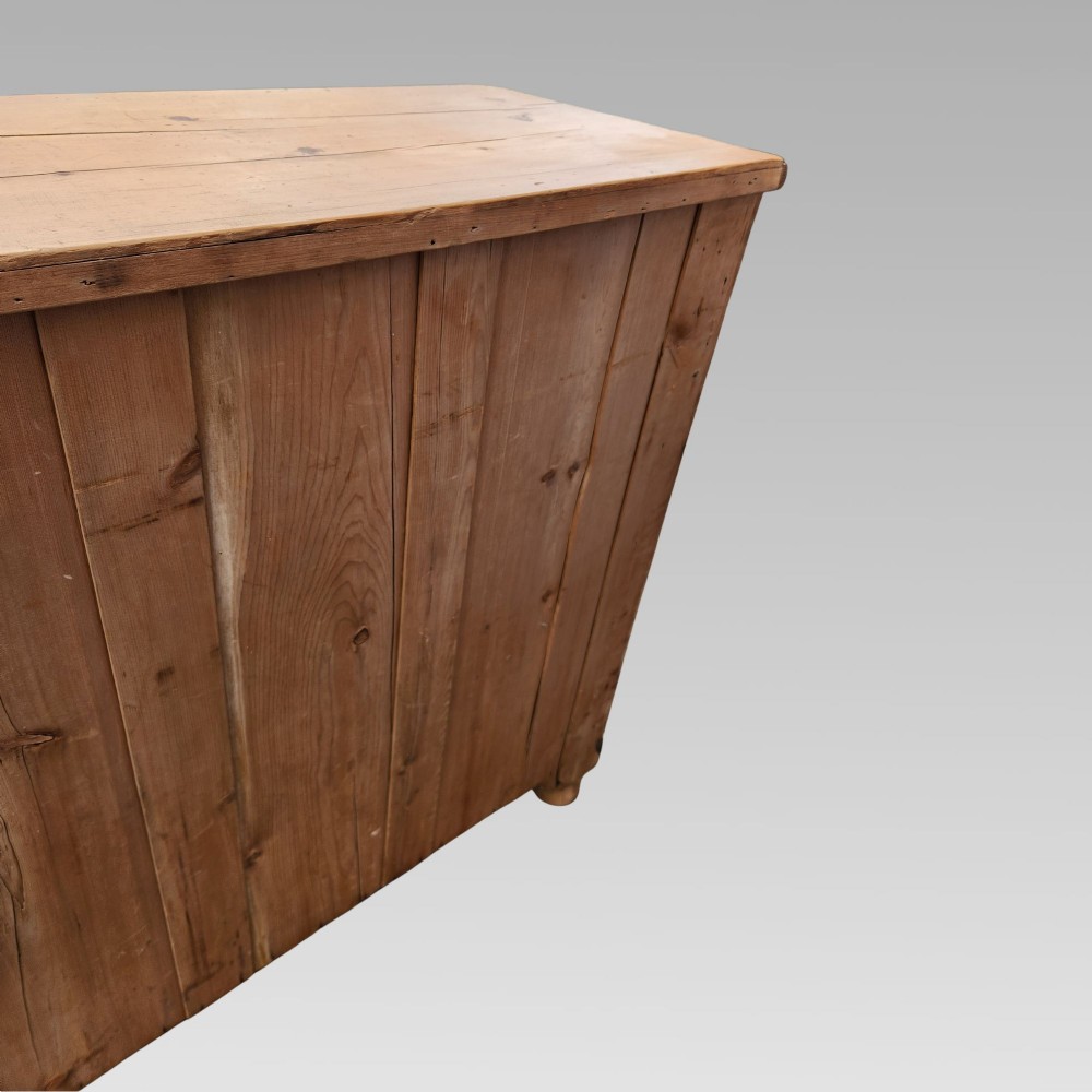 Exceptional Antique 19th Century Victorian Pine Chest of Drawers View IX