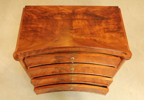fig 3. Elegant 19th-Century Swedish concave Mahogany Chest of Drawers