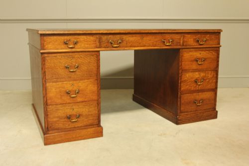 fig 3. A Victorian Oak Twin Pedestal Desk