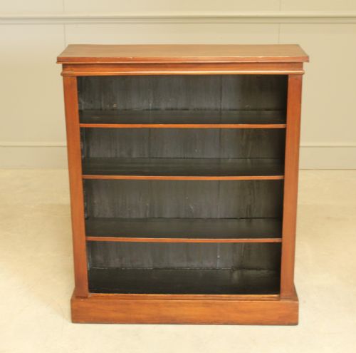 fig 1. Elegant Victorian Mahogany Open Bookcase