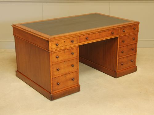 fig 2. Victorian Oak Partner Desk
