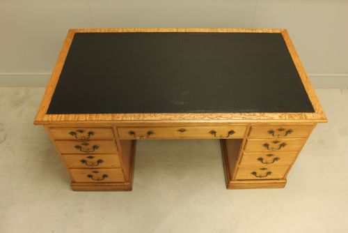 LATE VICTORIAN SOLID ASH WRITING DESK 9 DRAWERS - ADDITIONAL PHOTO 2