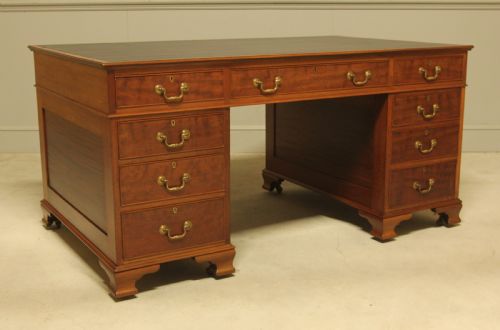fig 4. Early 20th Century Mahogany Banker’s Partners Desk