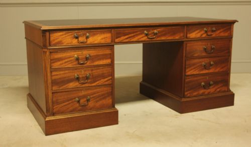 EARLY 20TH CENTURY CURL MAHOGANY TWIN PEDESTAL DESK - ADDITIONAL PHOTO 4